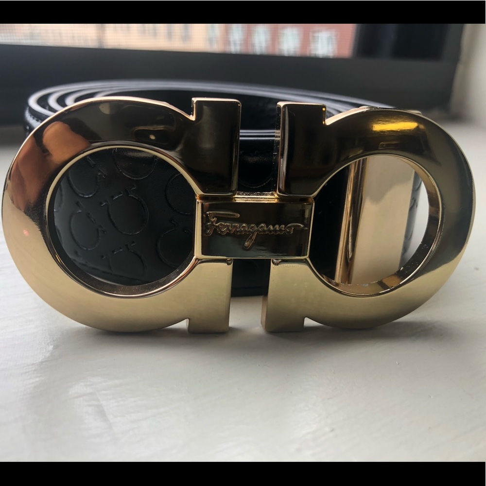 New Ferragamo 30-32 black and gold new belt!